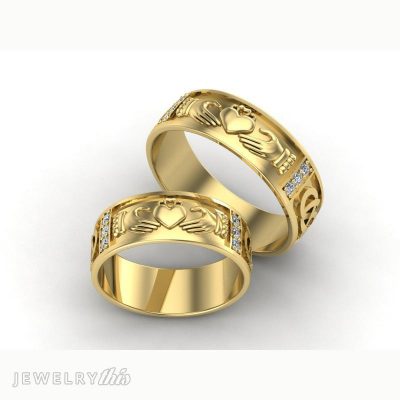example of claddagh jewelry