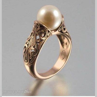 example of pearl jewelry