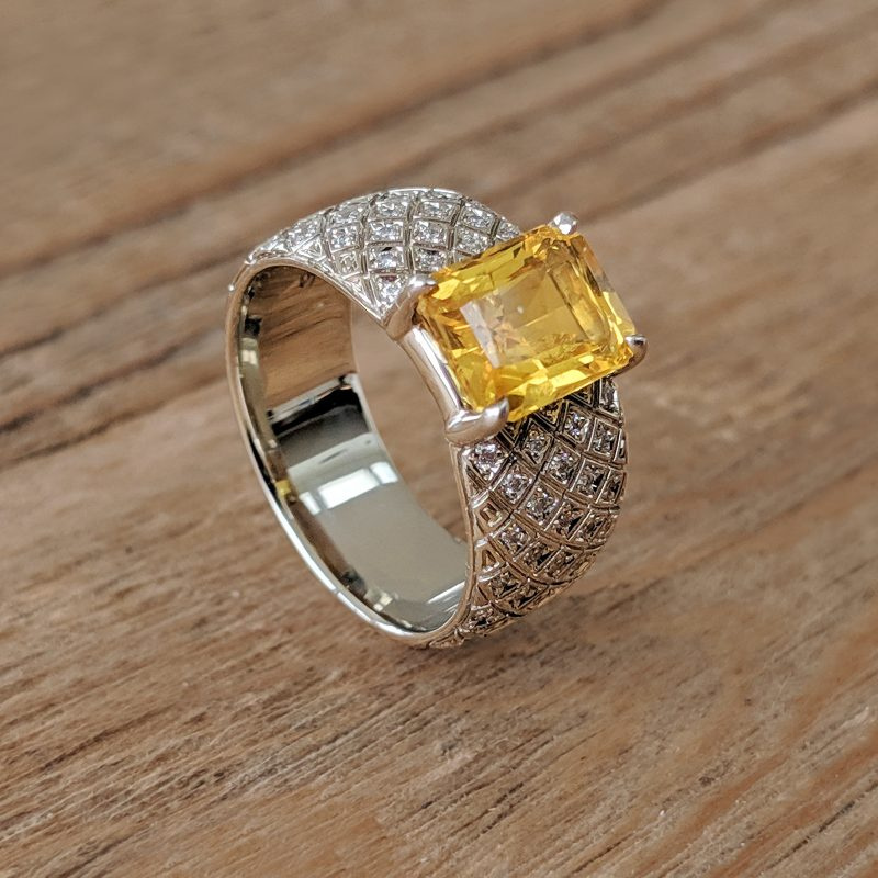 emerald-cut-citrine-engagement-ring-pineapple-diamond
