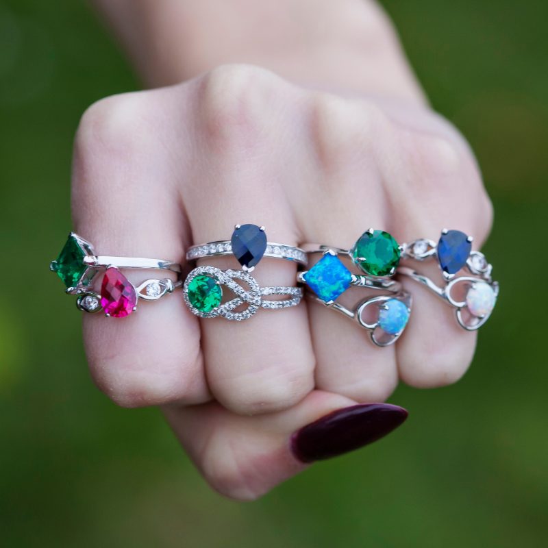 gemstone-diamond-engagement-rings-hand