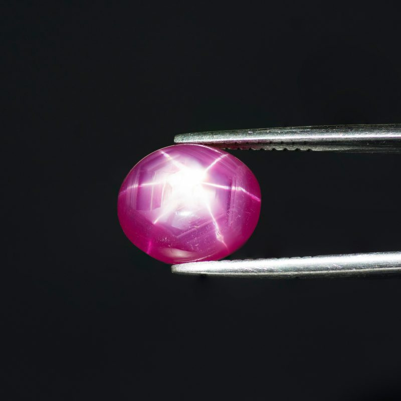 star-ruby-cabochon-gemstone-tweezers