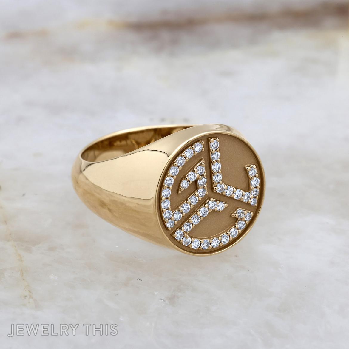 Artful Logo Diamond Set Signet Rind » JewelryThis - Custom Jewelry